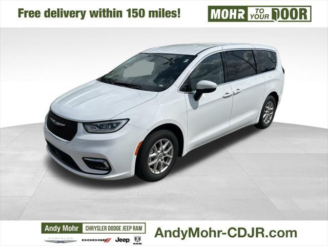 used 2023 Chrysler Pacifica car, priced at $24,200