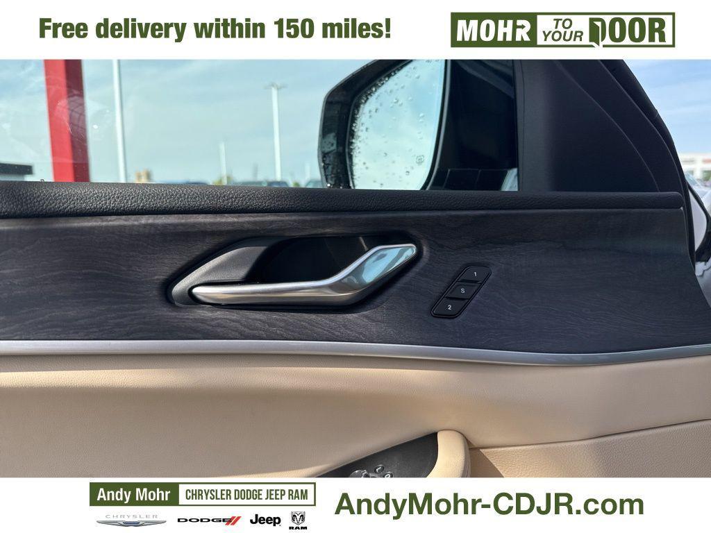 new 2025 Jeep Grand Cherokee car, priced at $48,590