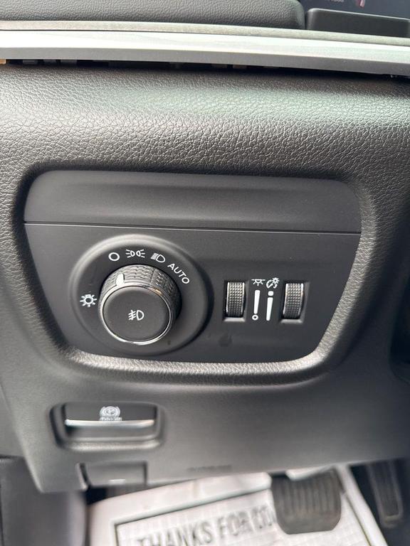 new 2025 Jeep Grand Cherokee L car, priced at $45,985