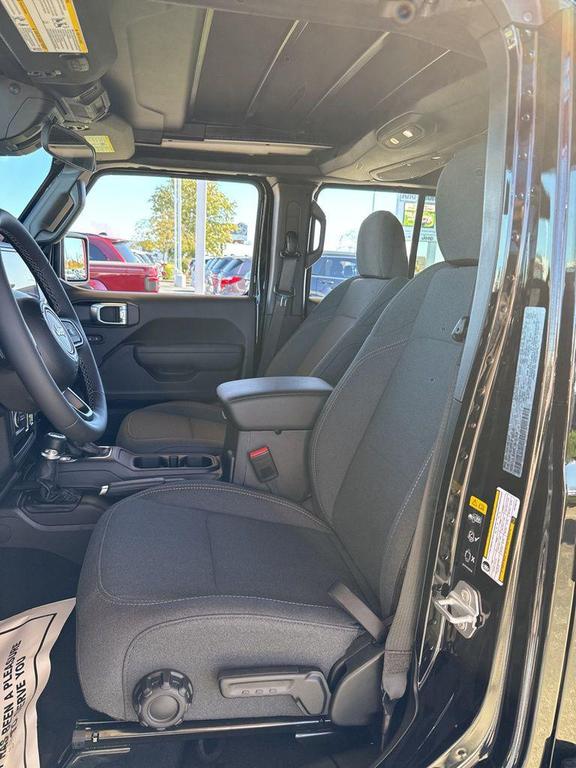 new 2026 Jeep Wrangler car, priced at $51,857