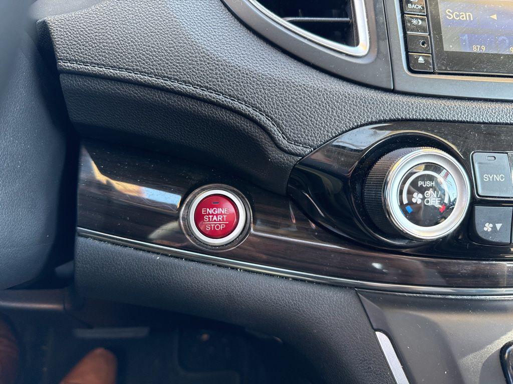 used 2016 Honda CR-V car, priced at $6,900