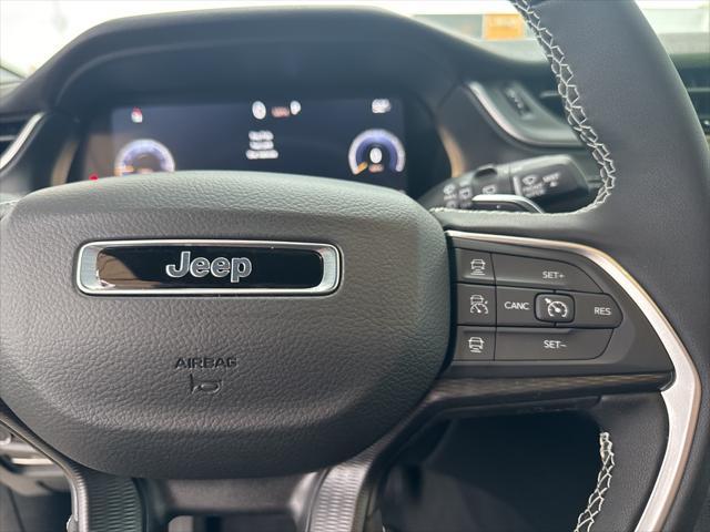 new 2025 Jeep Grand Cherokee car, priced at $36,798