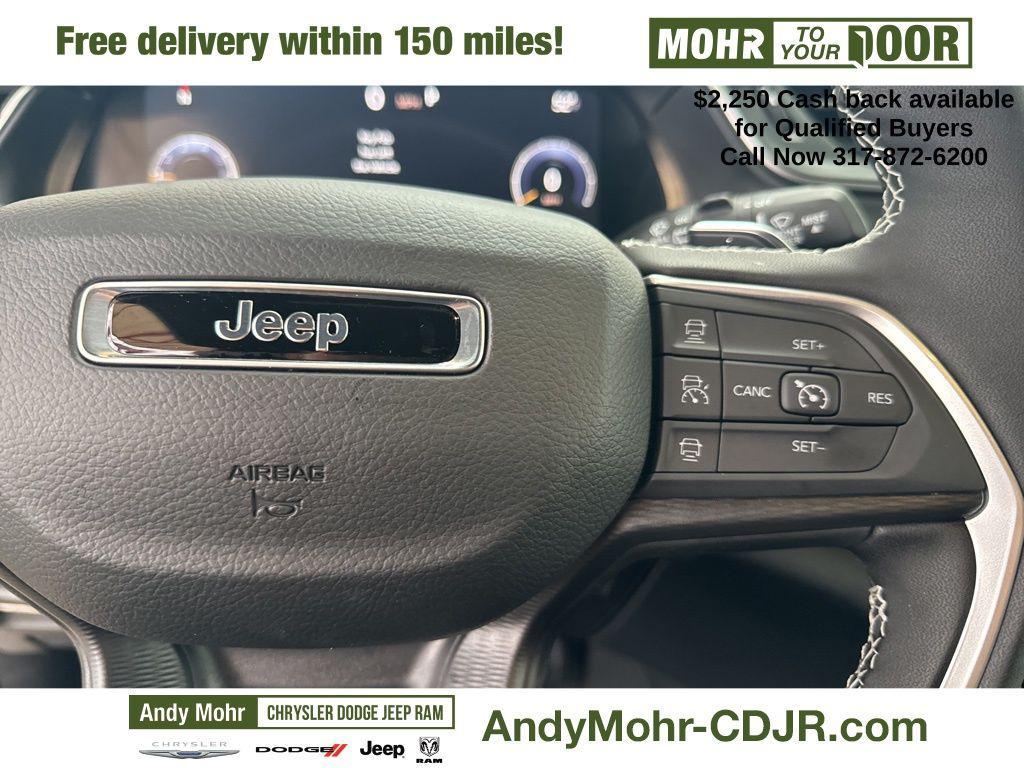 new 2025 Jeep Grand Cherokee car, priced at $43,180