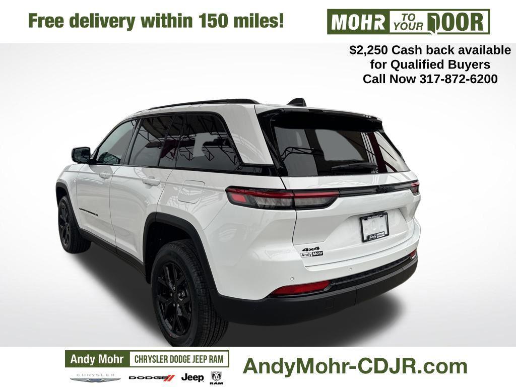 new 2025 Jeep Grand Cherokee car, priced at $43,180