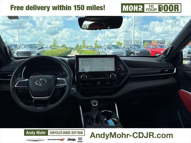 used 2023 Toyota Highlander car, priced at $40,500