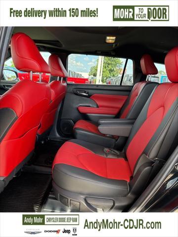 used 2023 Toyota Highlander car, priced at $40,500