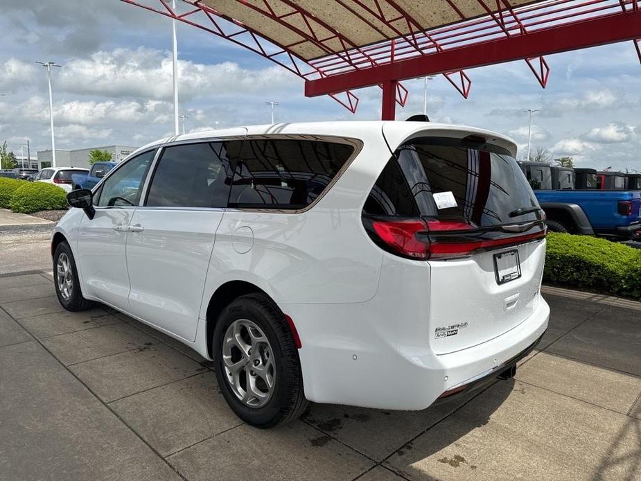 new 2024 Chrysler Pacifica car, priced at $50,867