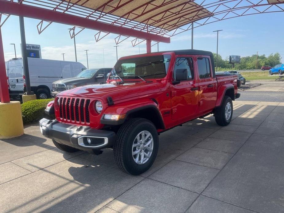 new 2023 Jeep Gladiator car, priced at $41,033
