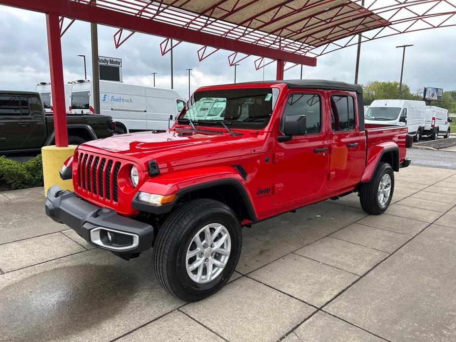 new 2023 Jeep Gladiator car, priced at $42,210