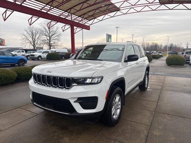 new 2025 Jeep Grand Cherokee car, priced at $33,188