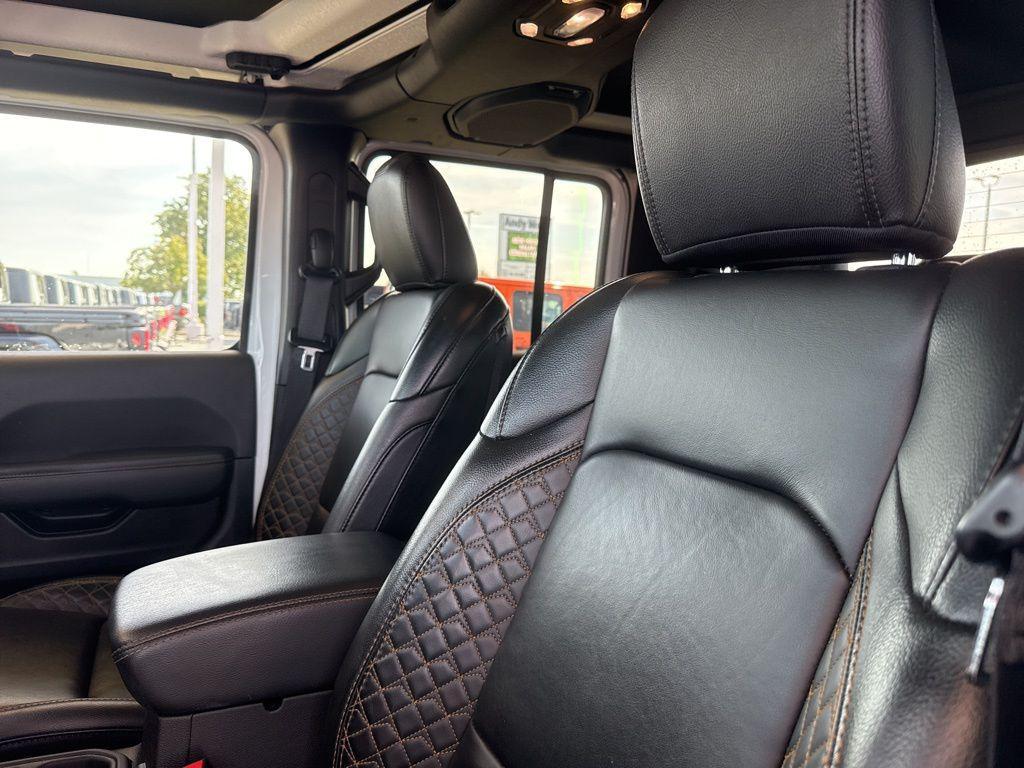 used 2022 Jeep Gladiator car, priced at $34,088