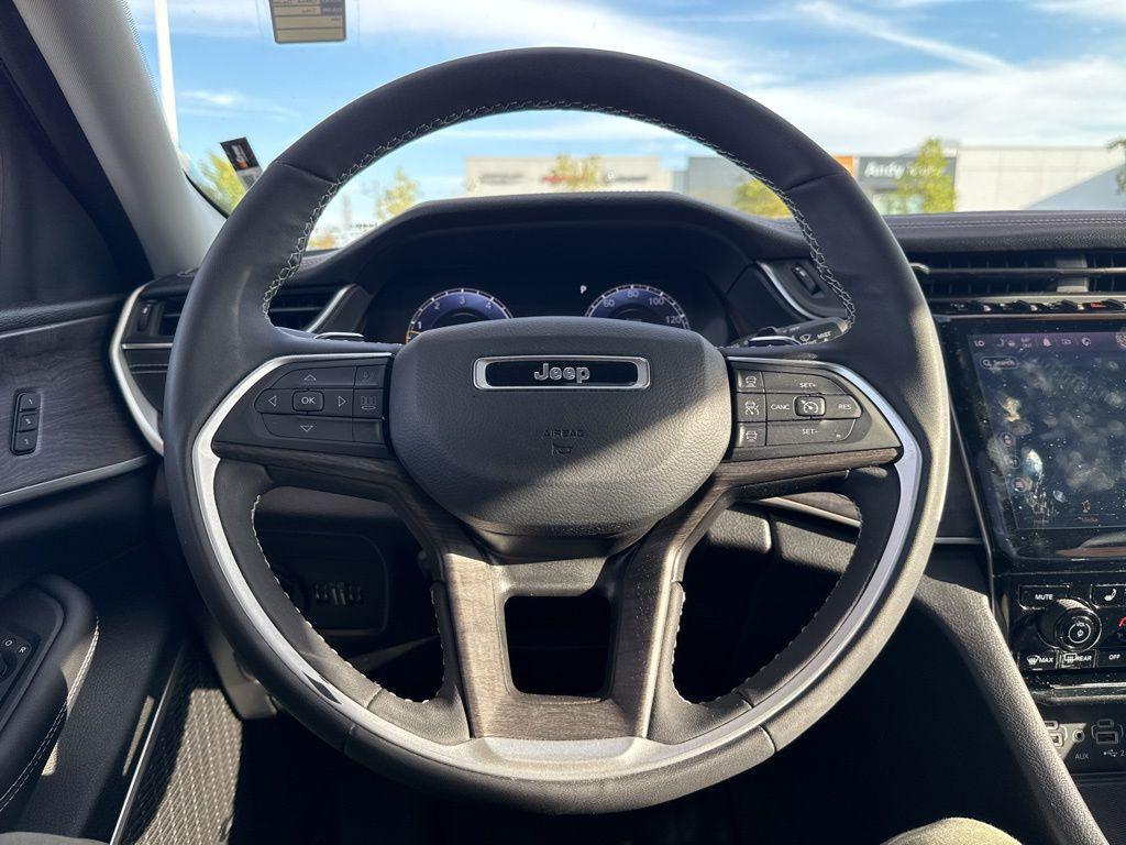 used 2023 Jeep Grand Cherokee L car, priced at $35,900