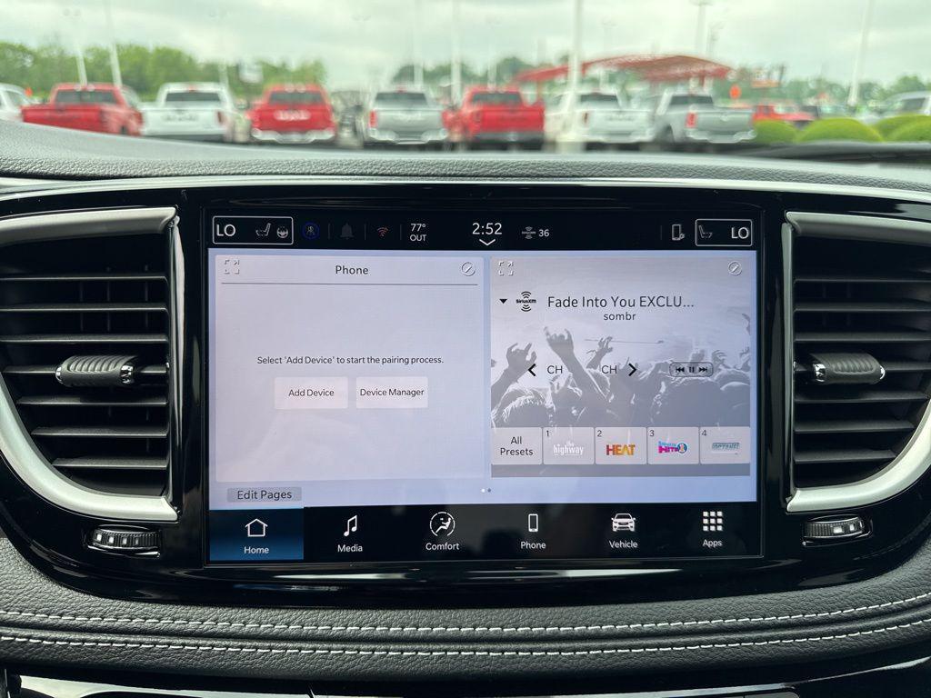 new 2025 Chrysler Pacifica car, priced at $41,815