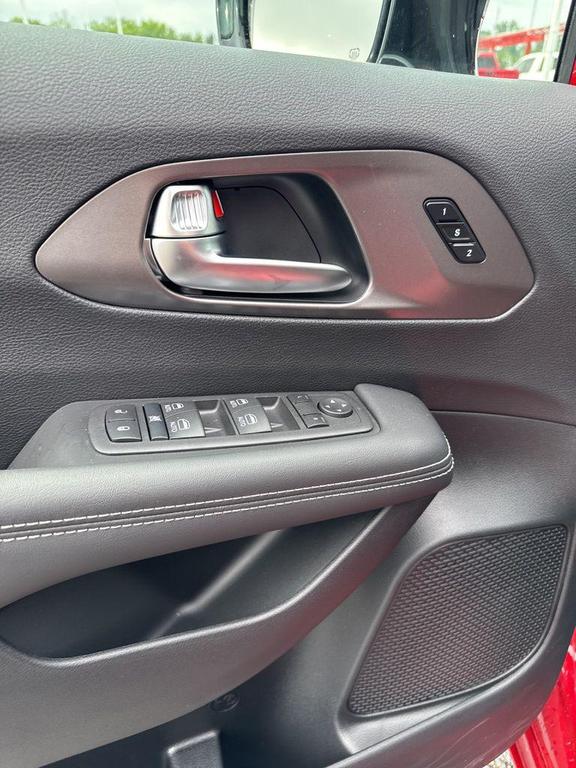 new 2025 Chrysler Pacifica car, priced at $41,815