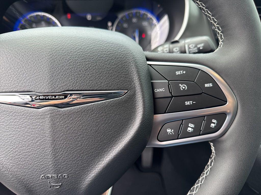 new 2025 Chrysler Pacifica car, priced at $41,815