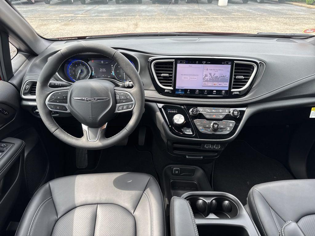 new 2025 Chrysler Pacifica car, priced at $41,815