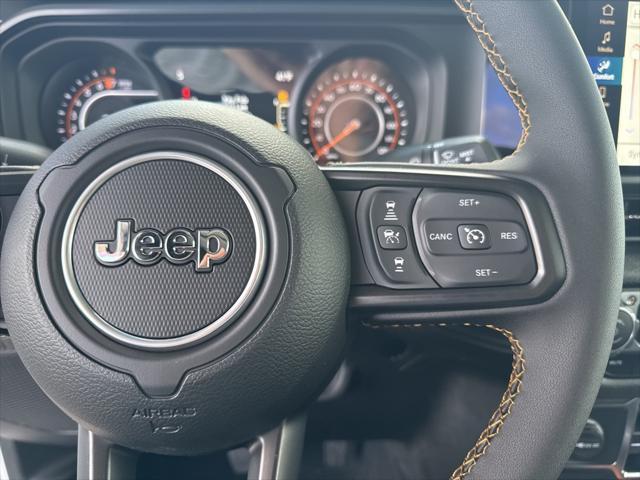 new 2025 Jeep Gladiator car, priced at $42,064