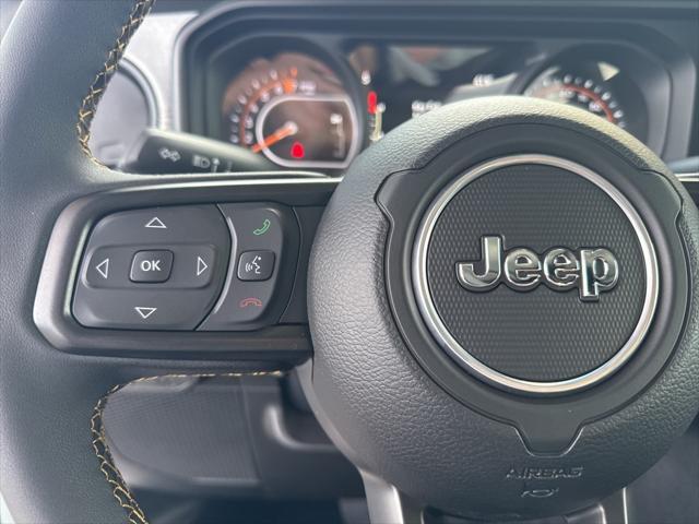 new 2025 Jeep Gladiator car, priced at $42,064