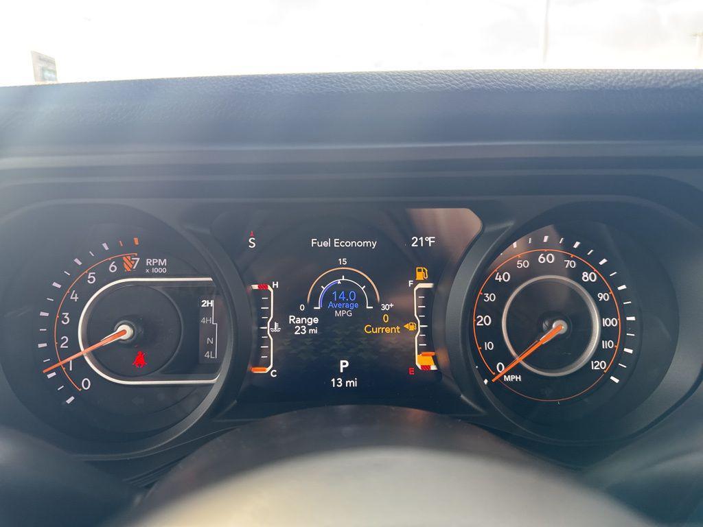 new 2025 Jeep Gladiator car, priced at $45,956