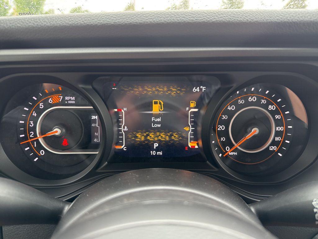 new 2025 Jeep Wrangler car, priced at $47,844