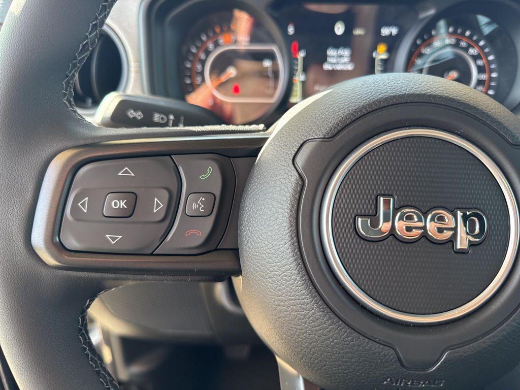 new 2025 Jeep Wrangler car, priced at $52,034