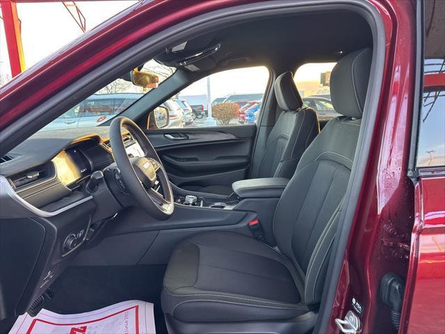 new 2025 Jeep Grand Cherokee car, priced at $33,336