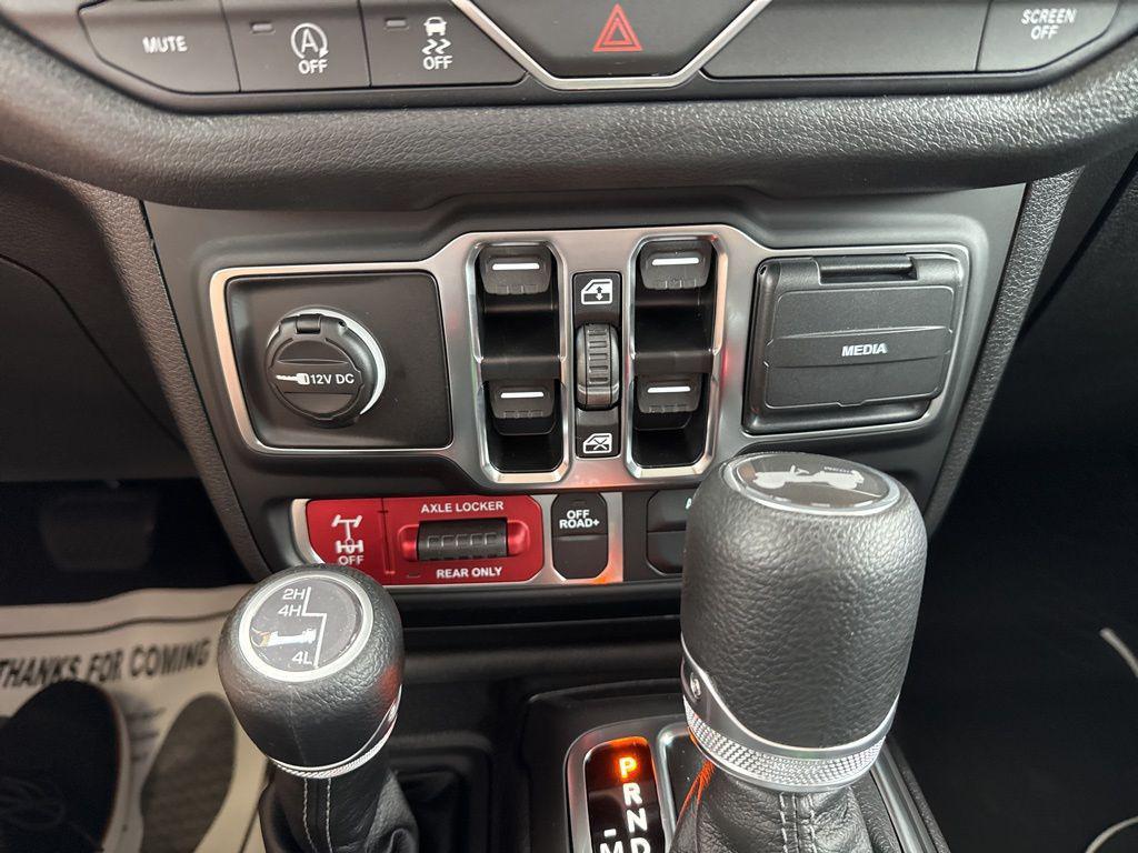 new 2025 Jeep Wrangler car, priced at $49,344