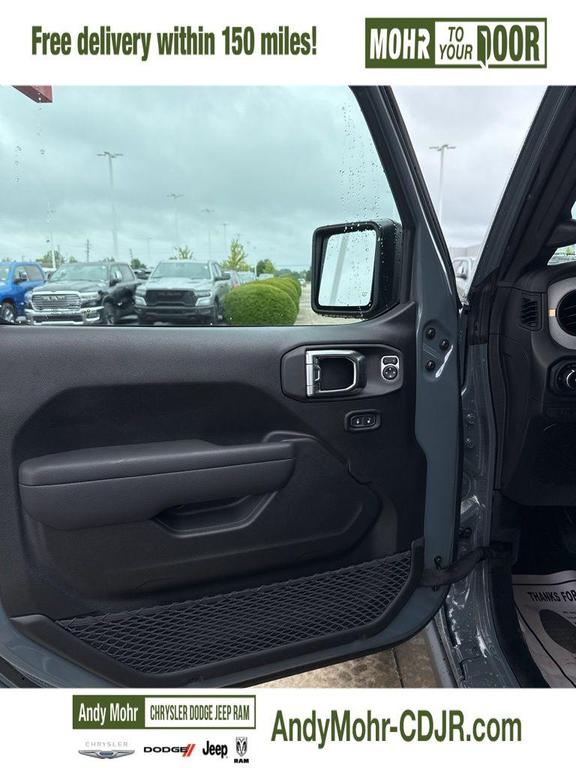 new 2025 Jeep Wrangler car, priced at $52,020