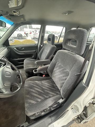 used 2001 Honda CR-V car, priced at $4,900