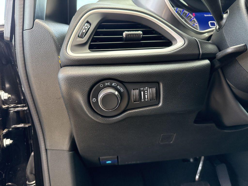 new 2026 Chrysler Voyager car, priced at $38,240