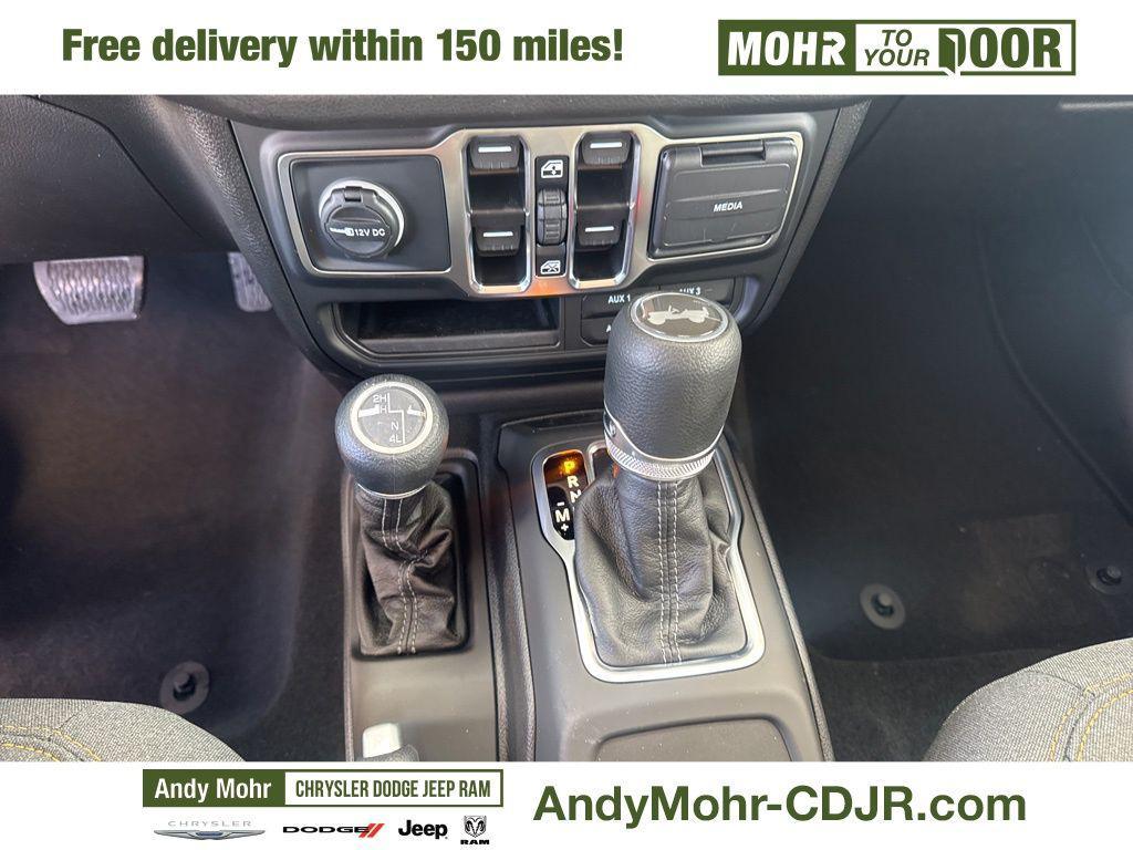 new 2025 Jeep Wrangler car, priced at $46,895