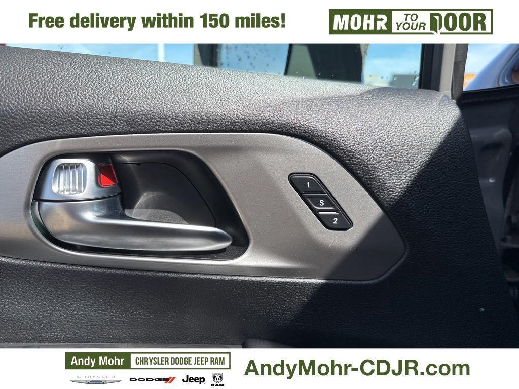 used 2022 Chrysler Pacifica car, priced at $35,500