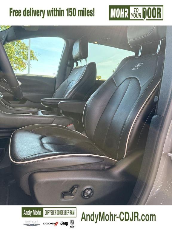 used 2022 Chrysler Pacifica car, priced at $35,500