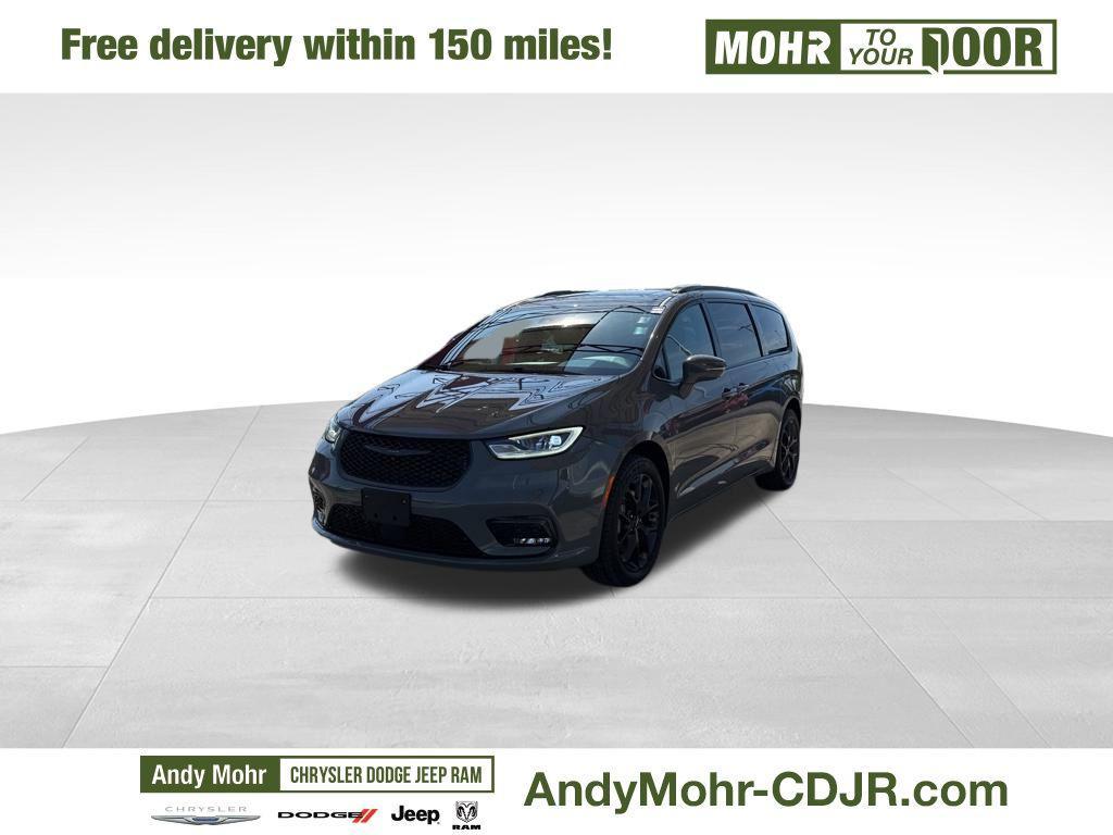 used 2022 Chrysler Pacifica car, priced at $35,500