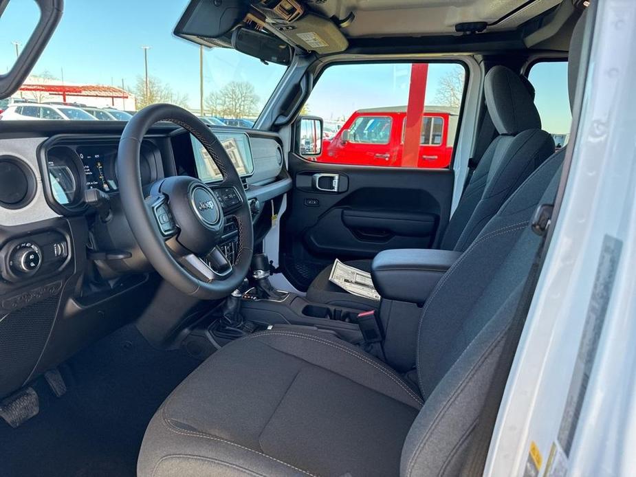 new 2024 Jeep Gladiator car, priced at $44,194