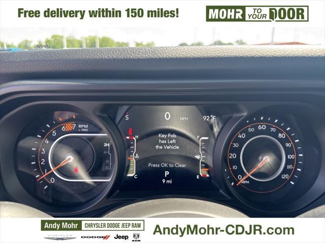 new 2025 Jeep Wrangler car, priced at $47,581