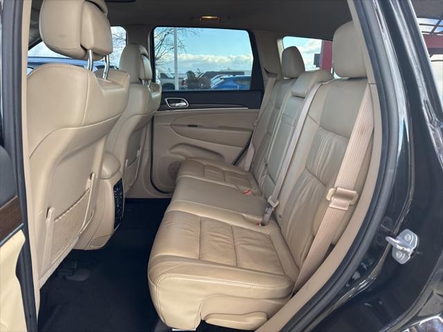 used 2015 Jeep Grand Cherokee car, priced at $15,900