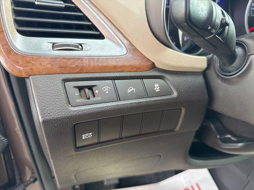 used 2014 Hyundai Santa Fe car, priced at $7,900