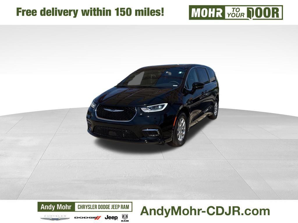new 2026 Chrysler Pacifica car, priced at $45,385