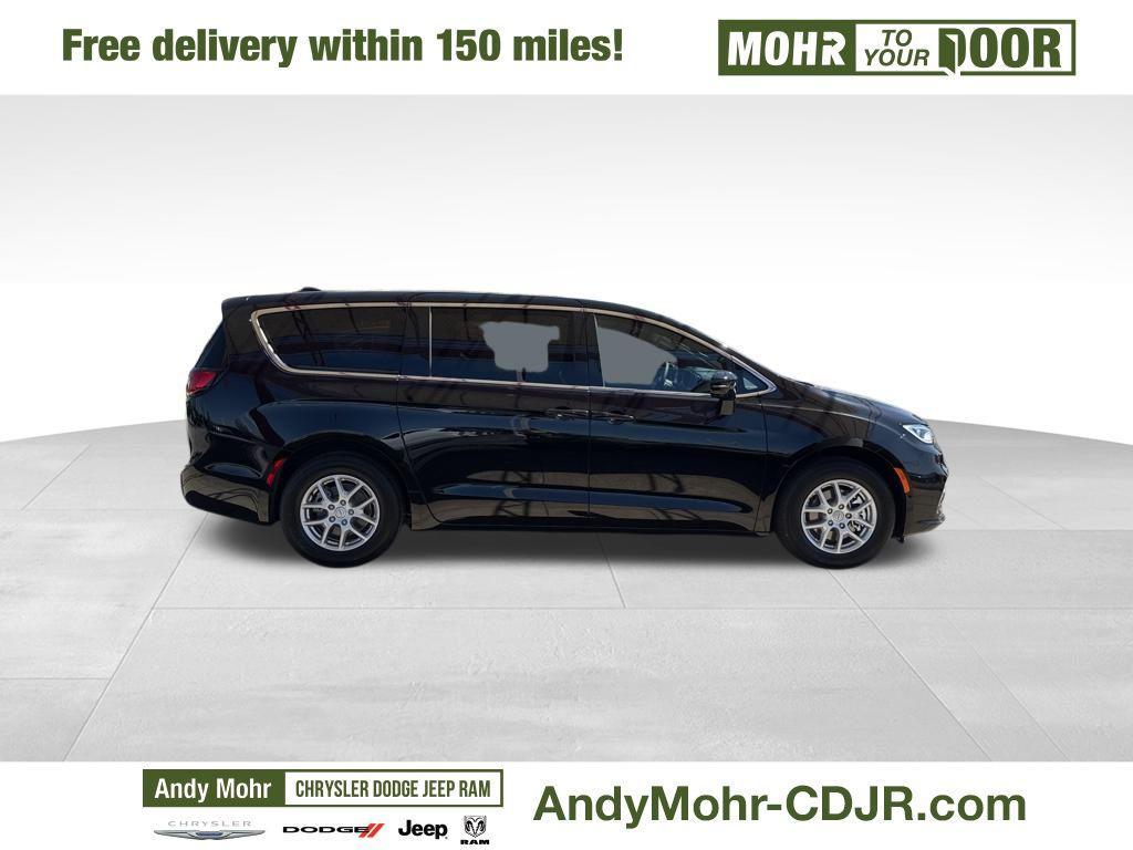 new 2026 Chrysler Pacifica car, priced at $45,385