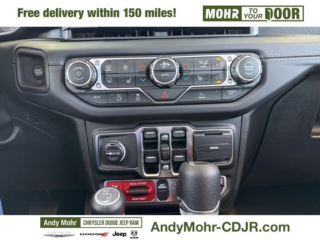 new 2025 Jeep Gladiator car, priced at $49,941
