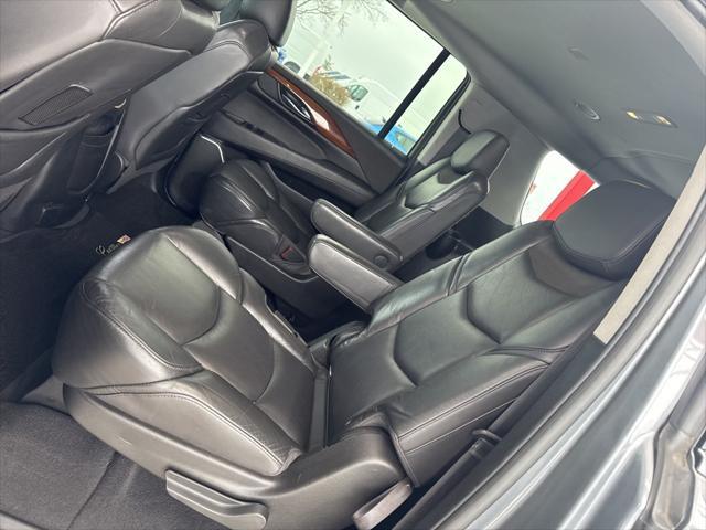 used 2019 Cadillac Escalade ESV car, priced at $36,700