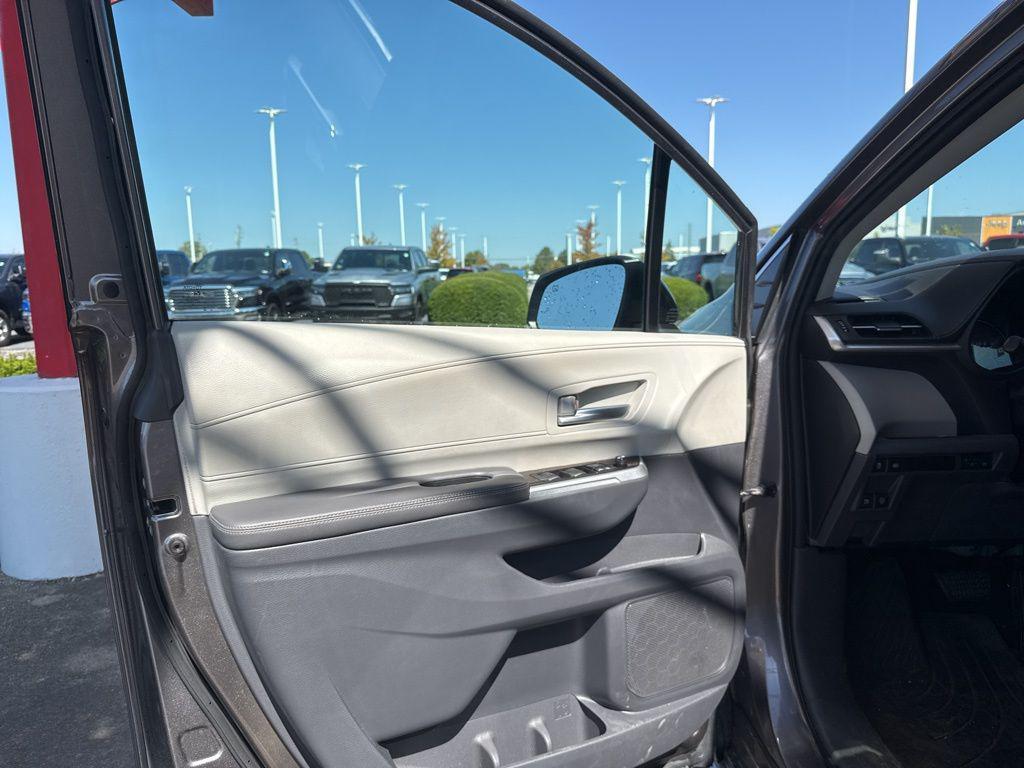 used 2021 Toyota Sienna car, priced at $33,844