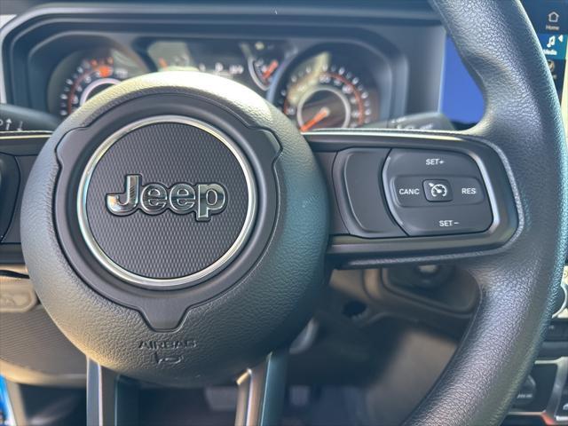 new 2025 Jeep Wrangler car, priced at $31,714