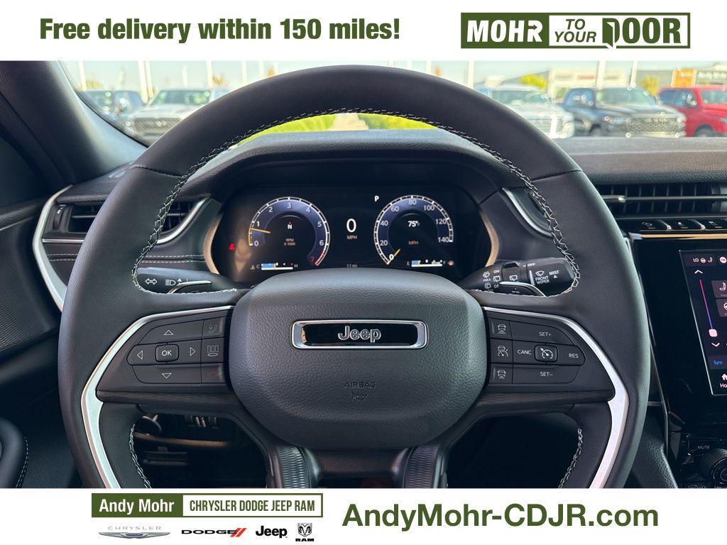 new 2025 Jeep Grand Cherokee car, priced at $45,525