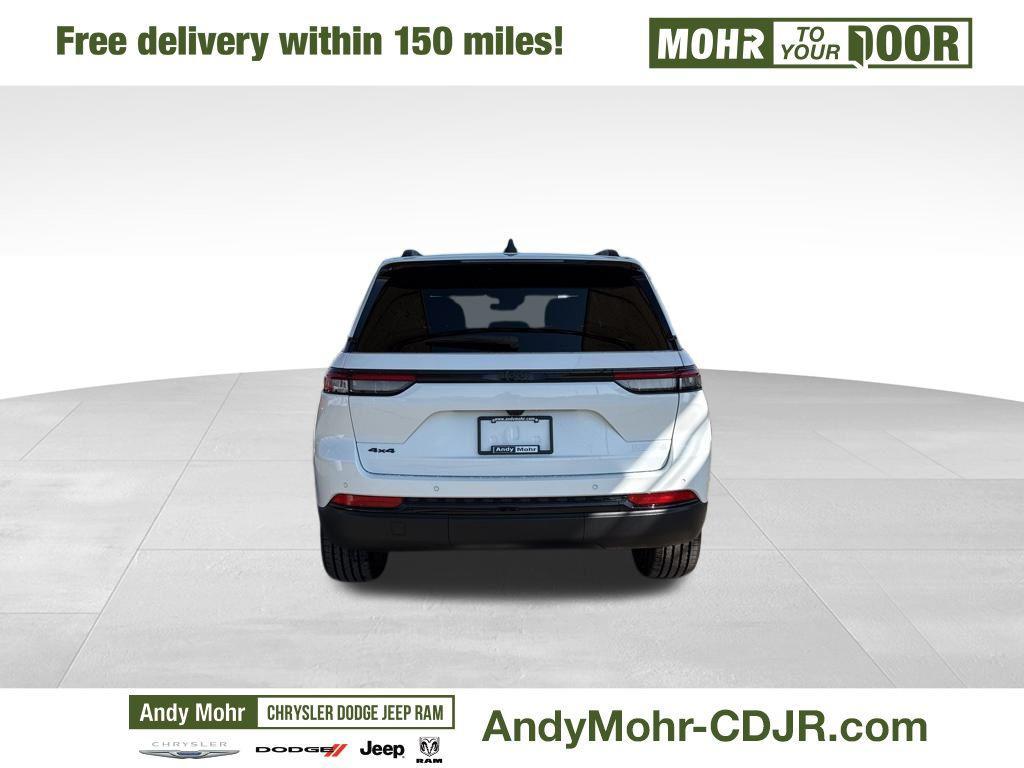 new 2025 Jeep Grand Cherokee car, priced at $45,525