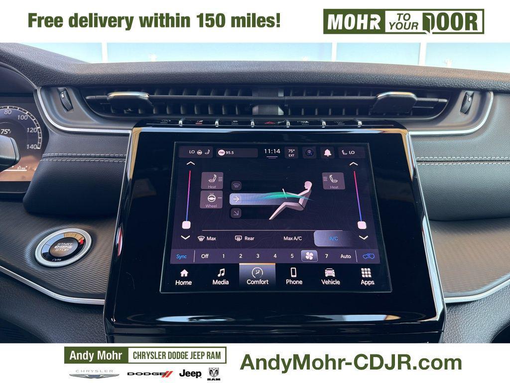 new 2025 Jeep Grand Cherokee car, priced at $45,525