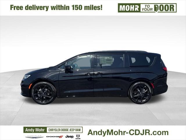 new 2025 Chrysler Pacifica car, priced at $50,106