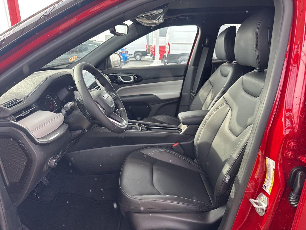 new 2025 Jeep Compass car, priced at $33,923