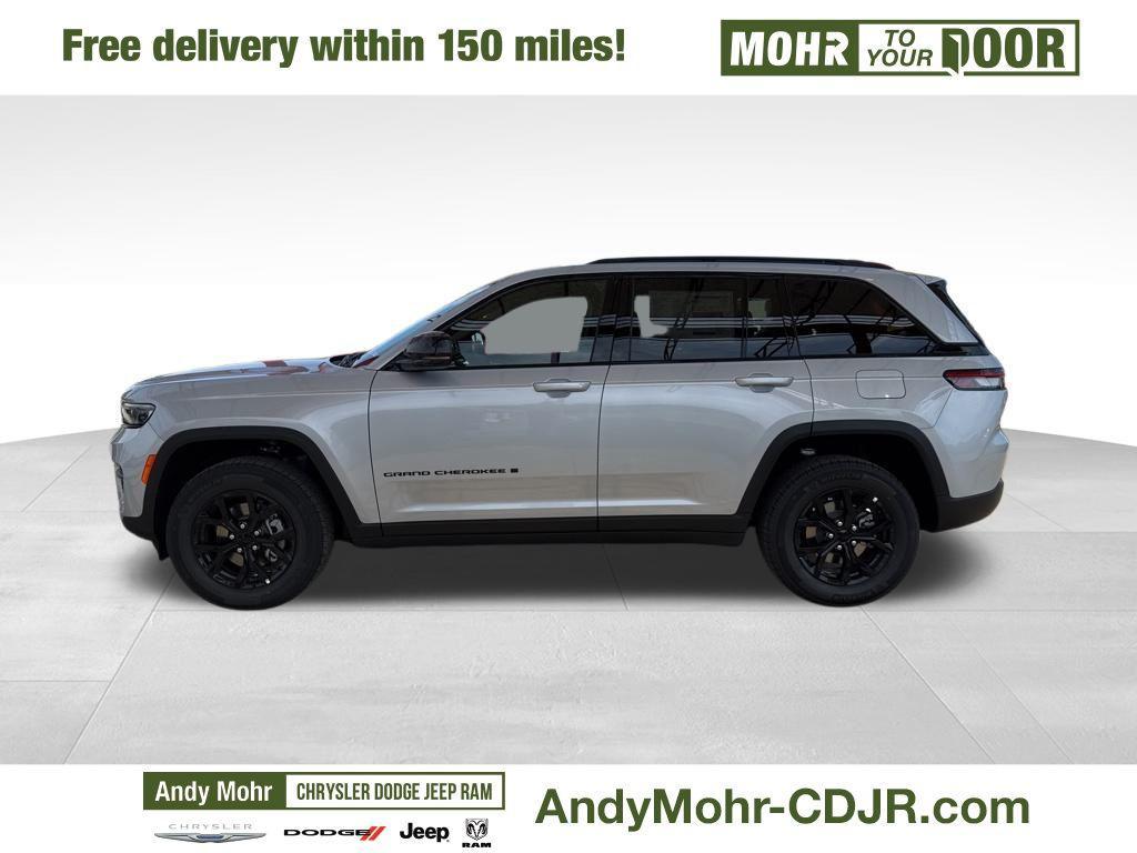new 2025 Jeep Grand Cherokee car, priced at $43,975